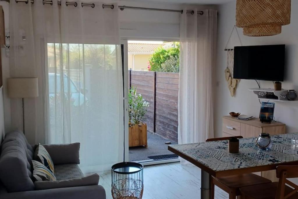 Appartement 2 Pieces, 1 Chambre, Terrasse Gujan-Mestras Luaran gambar